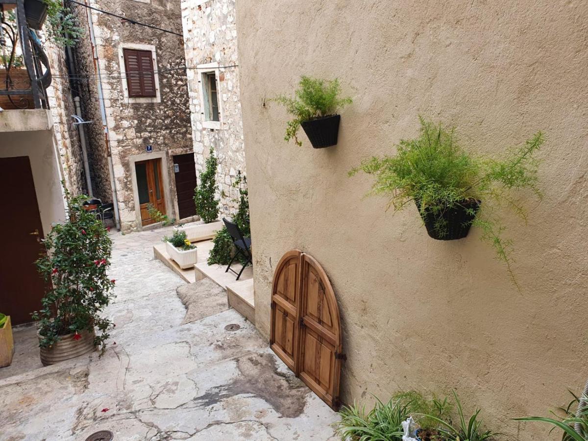 Room With Shared Bathroom House Gorica Sibenik Luaran gambar